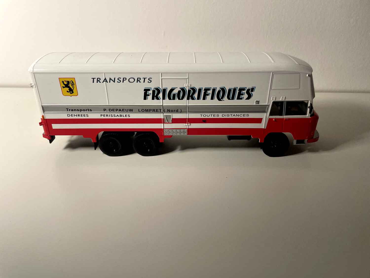 Chłodnia Berliet GPRK 10 w białym i czerwonym - Transporty P. Depaeuw - Lompret (Nord)