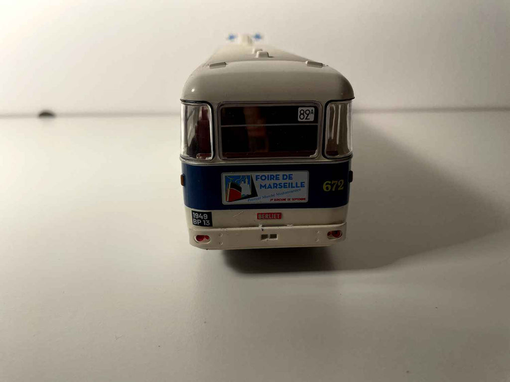 Berliet PBR 10 Bus blau a wäiss