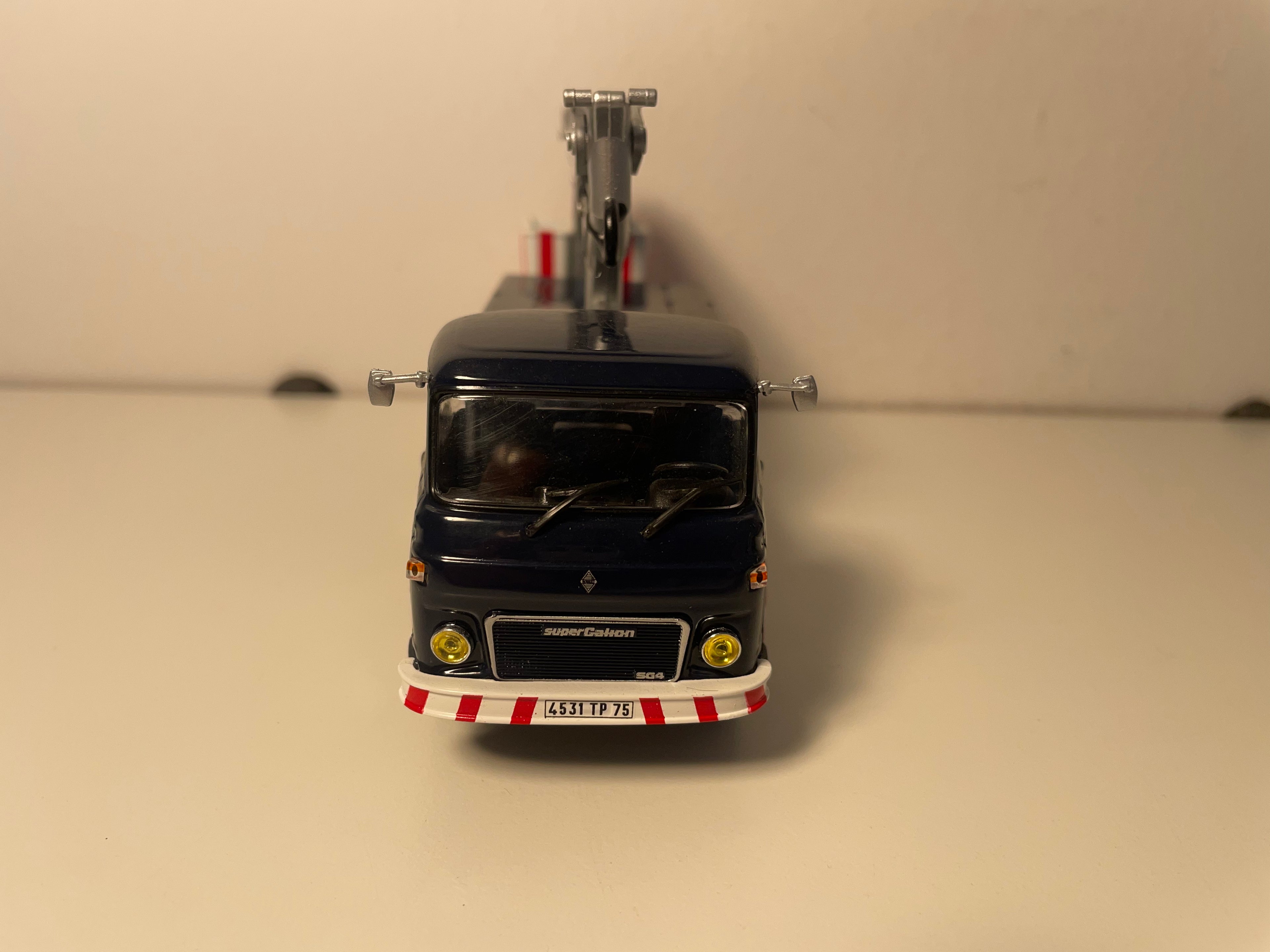 Renault Saviem SG 4 R 35 Hubarbeitsbühne EDF