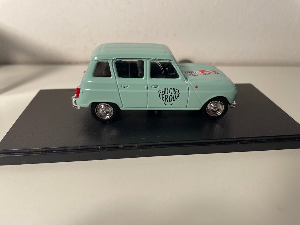 Renault 4L błękitna? - reklama cykorii LEROUX