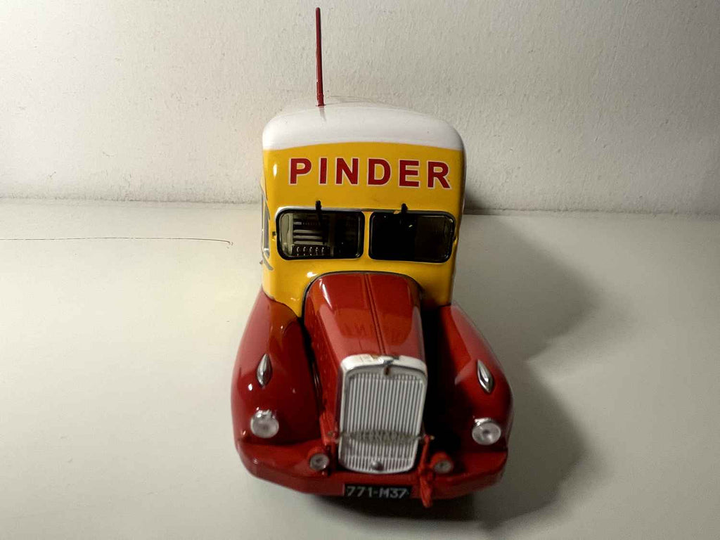 Bernard 110MB gelber und roter PINDER-LKW - Generatorsatz