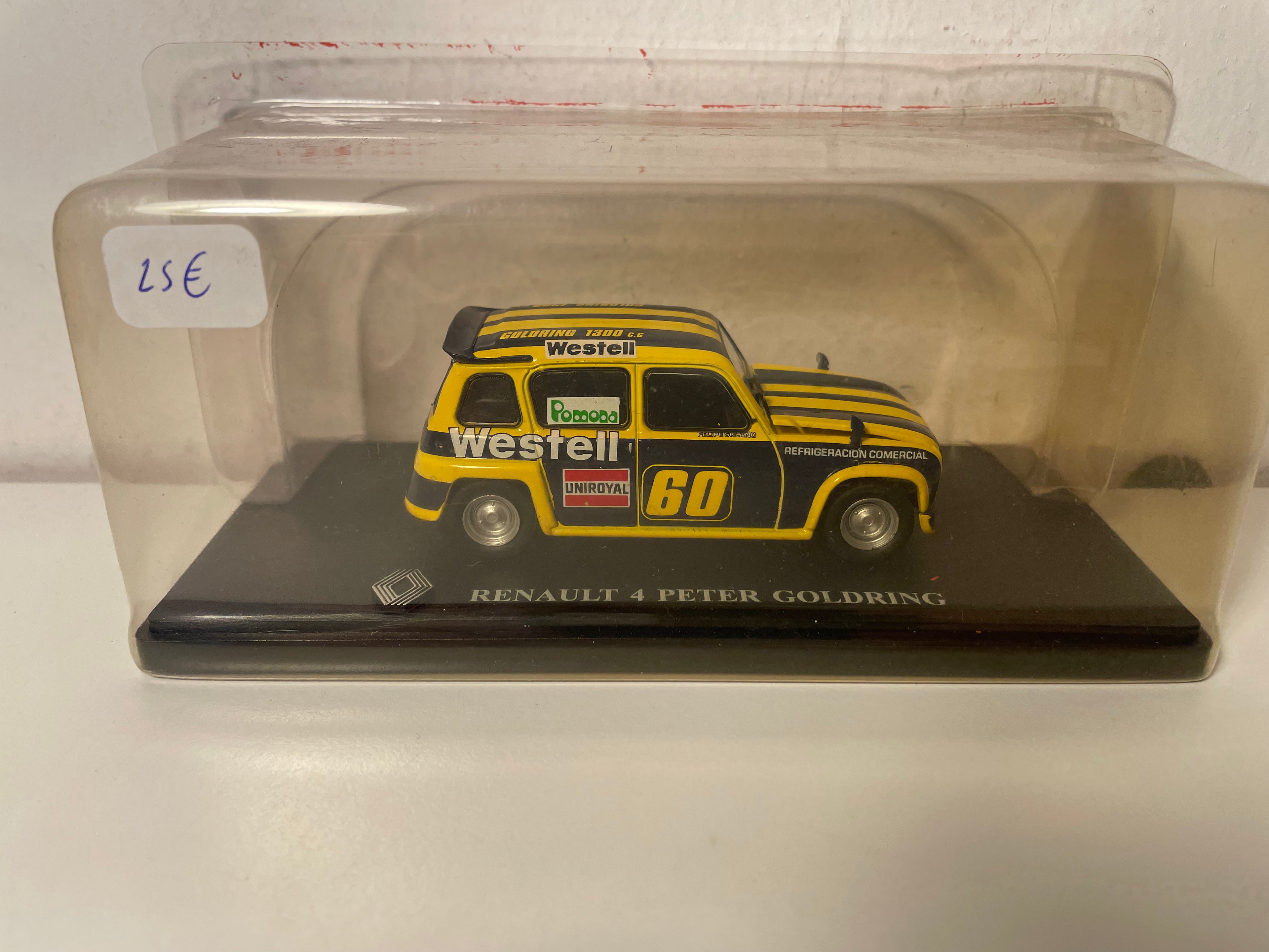 Renault 4 Peter Goldring geel-zwarte strepen