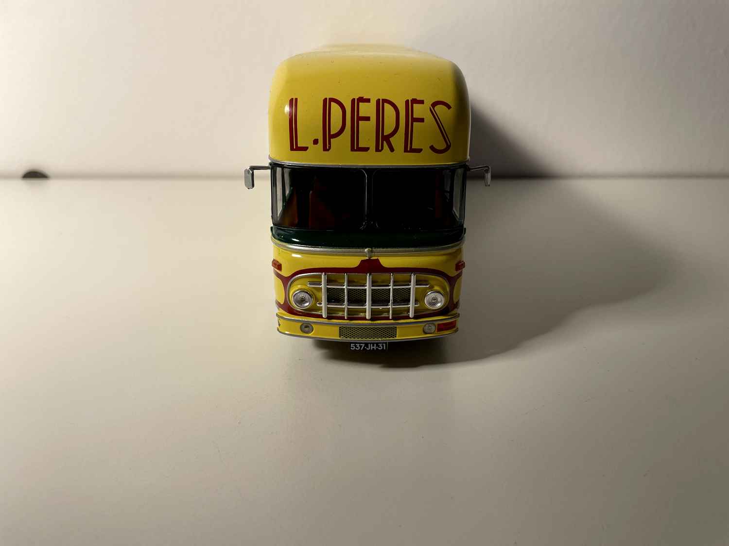Camion Berliet PLR 8 MU jaune et vert - camion de déménagement