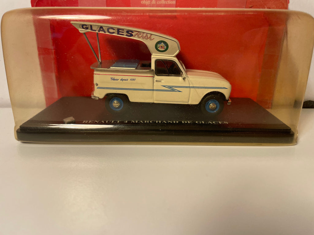 Renault 4 witte ijsverkoper