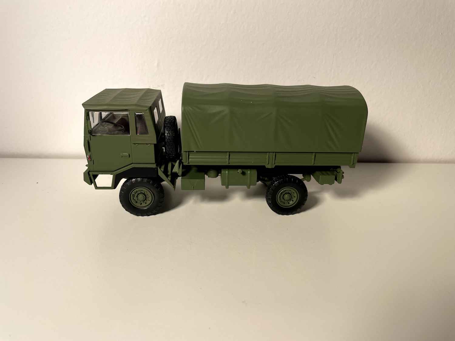 Czołg wojskowy Berliet GBD 4x4 - czołg taktyczny