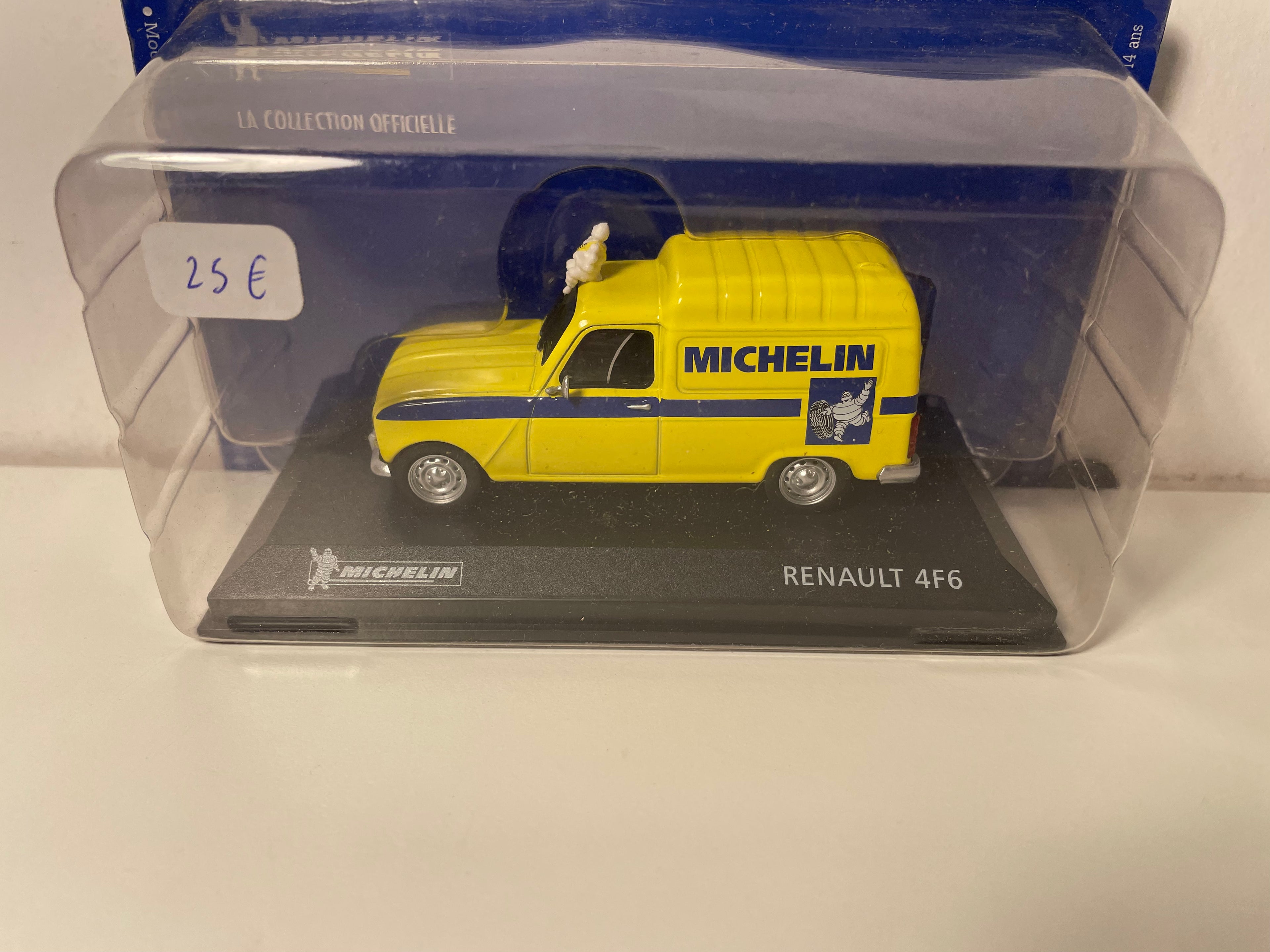 Renault 4F6 jaune MICHELIN (blister)