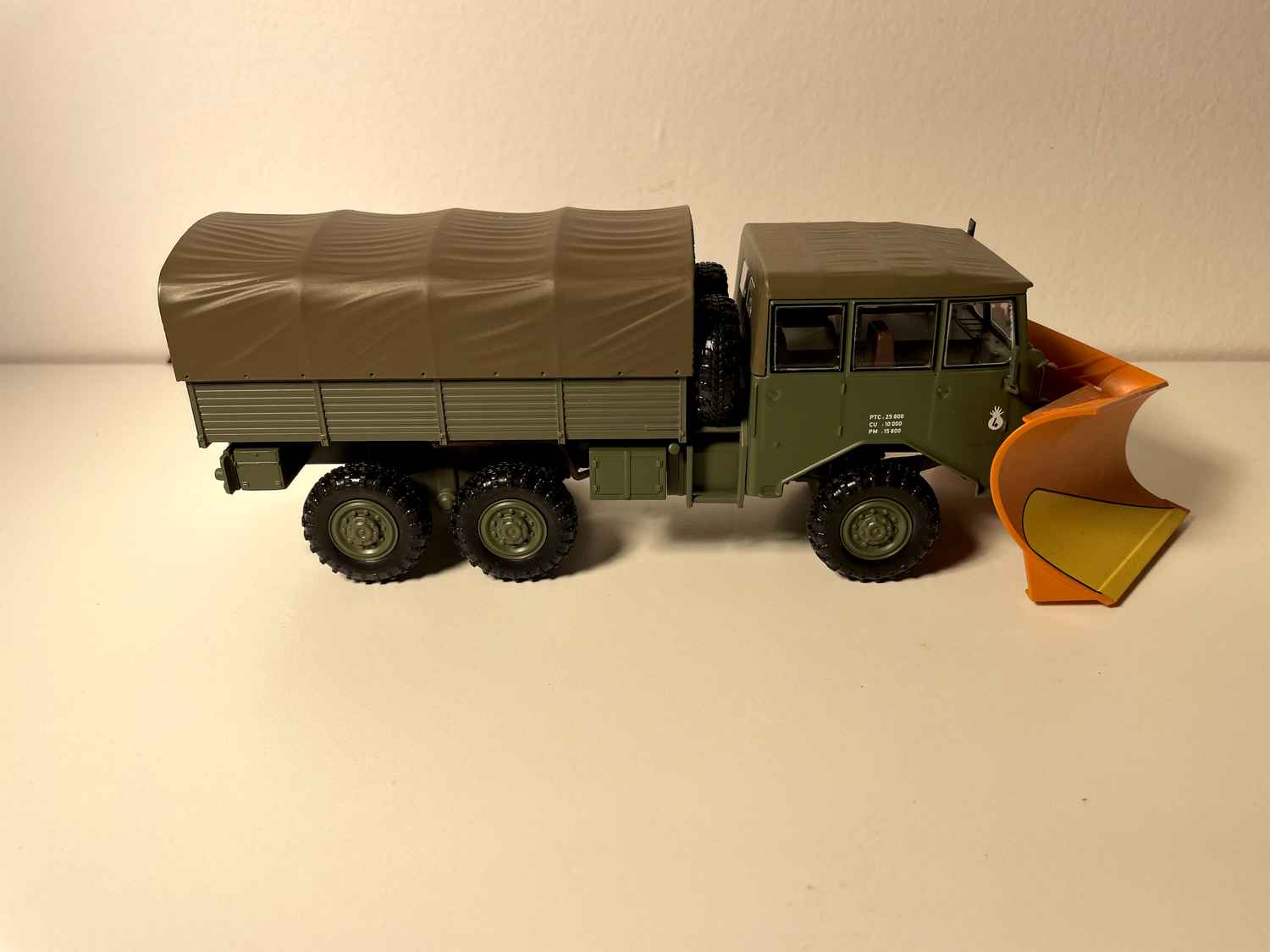 Militärsnéibers Berliet GBU