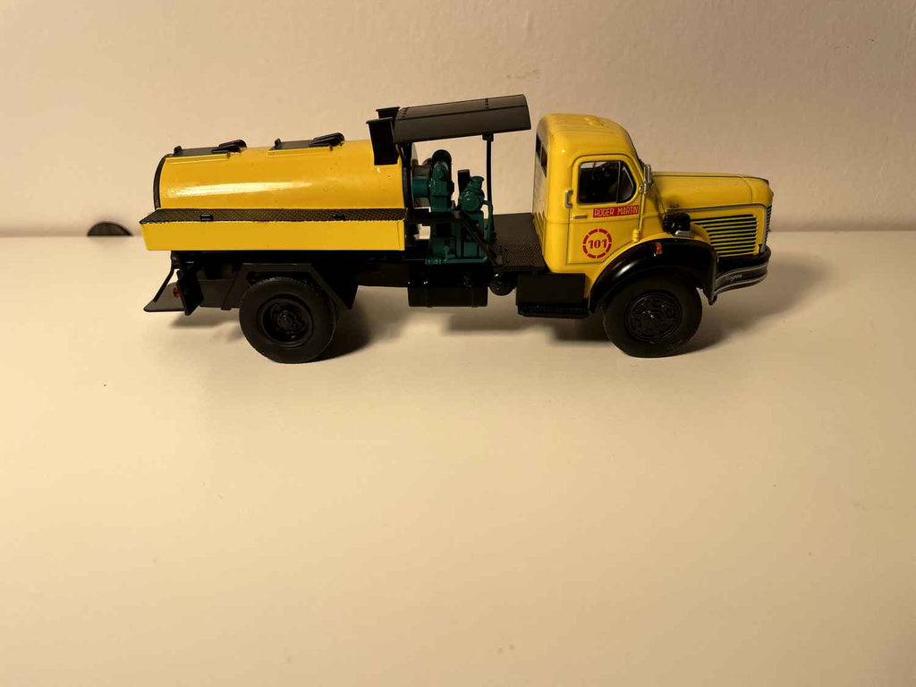 Camion Berliet GLM 10 R Mënschung fir Asphalt - Hachette Sammlung