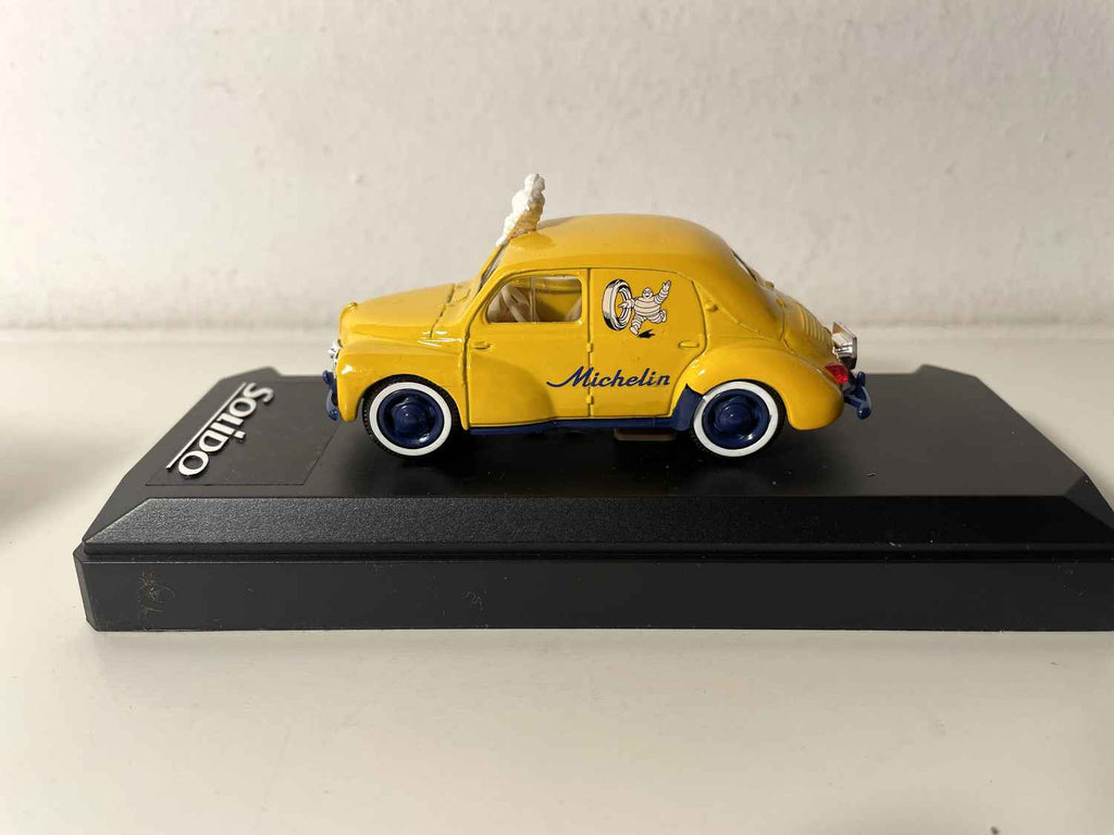 Renault 4 CV amarelo de 1954 MICHELIN (referência Solido 82102)
