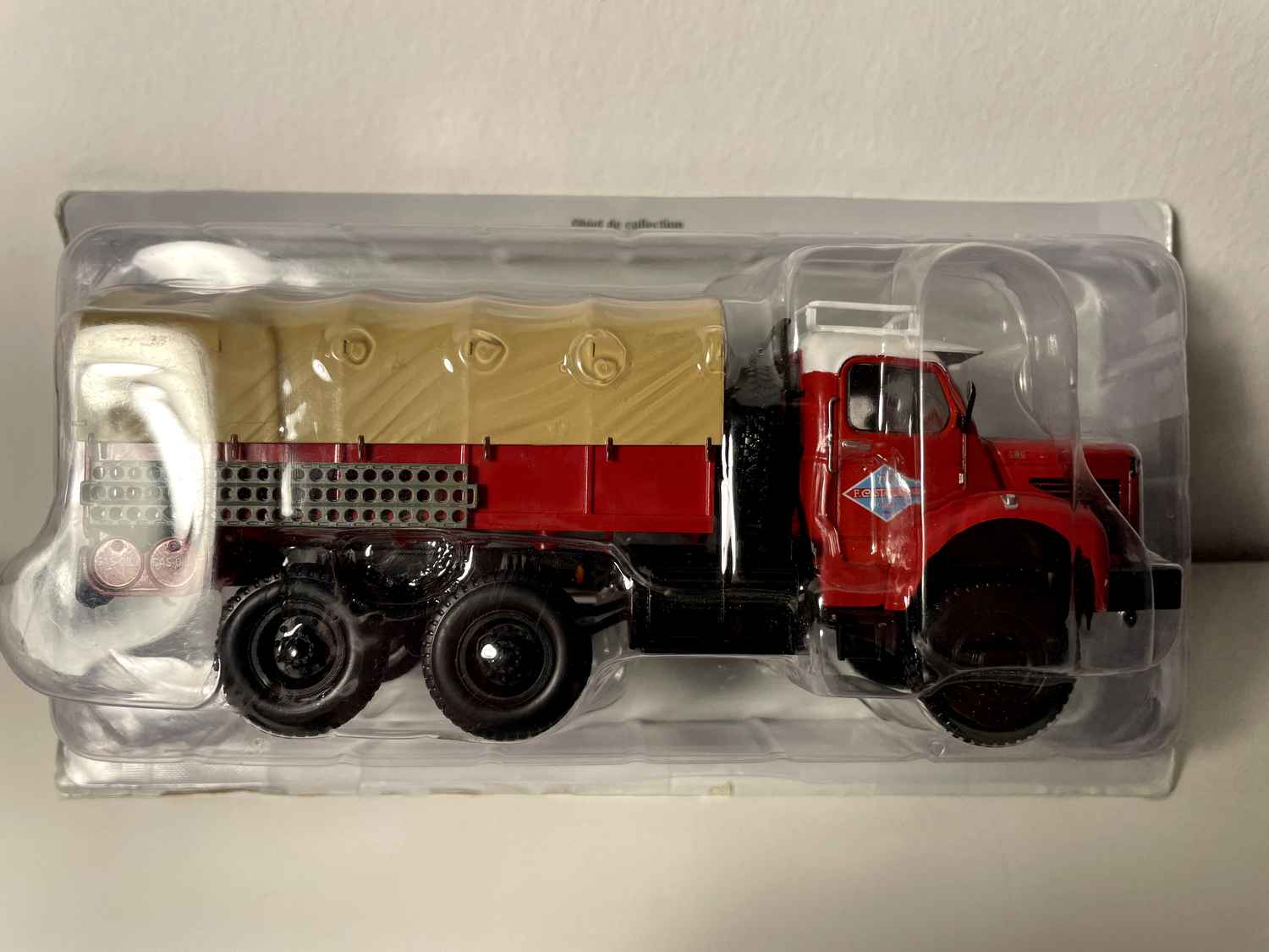 Berliet GBC 8 M 6x6 Gazelle - rout Camion mat brong Planch