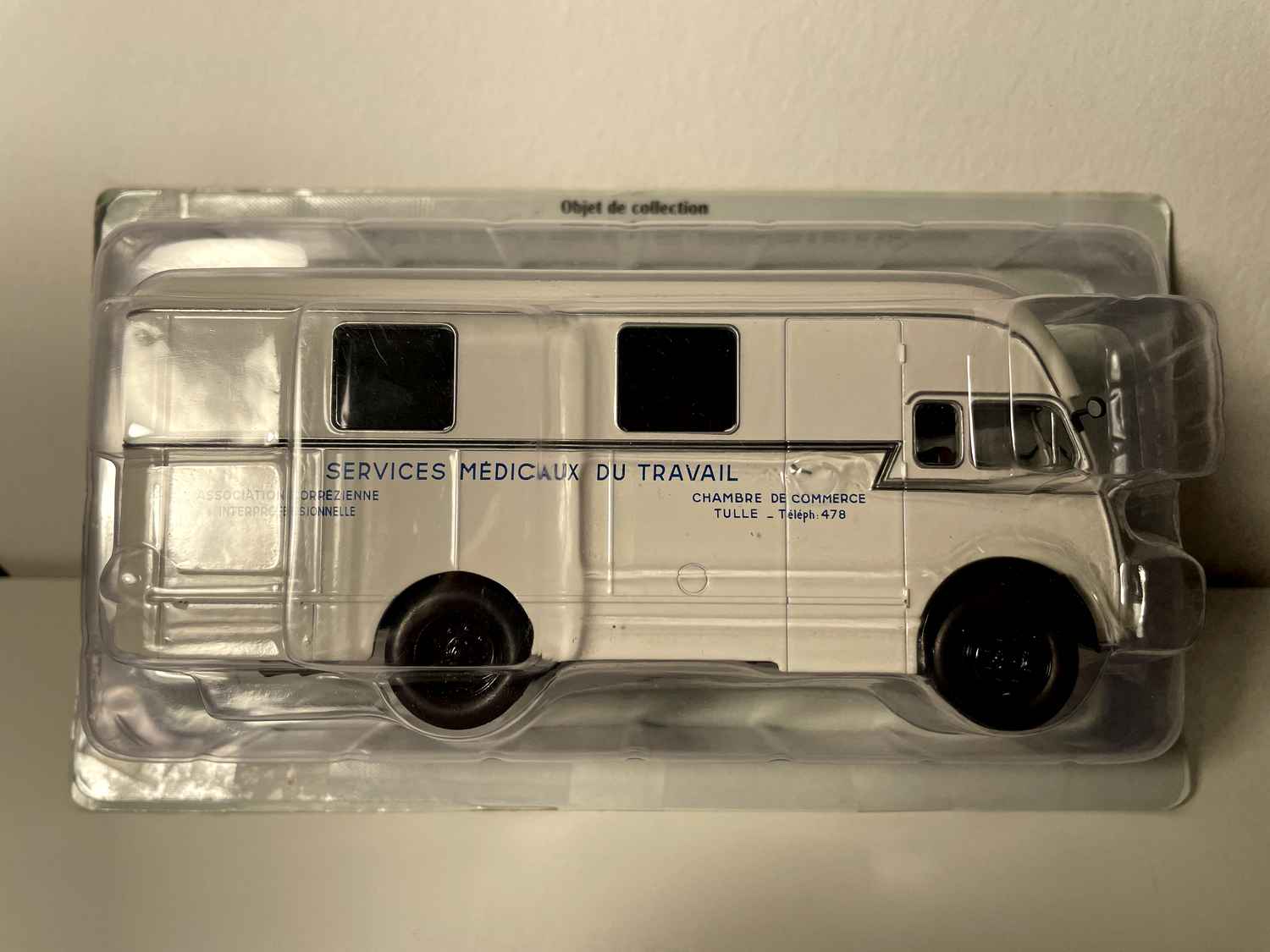 Camión Berliet GLA 5R blanco medicina del trabajo - servicios médicos del trabajo (con blister y caja)