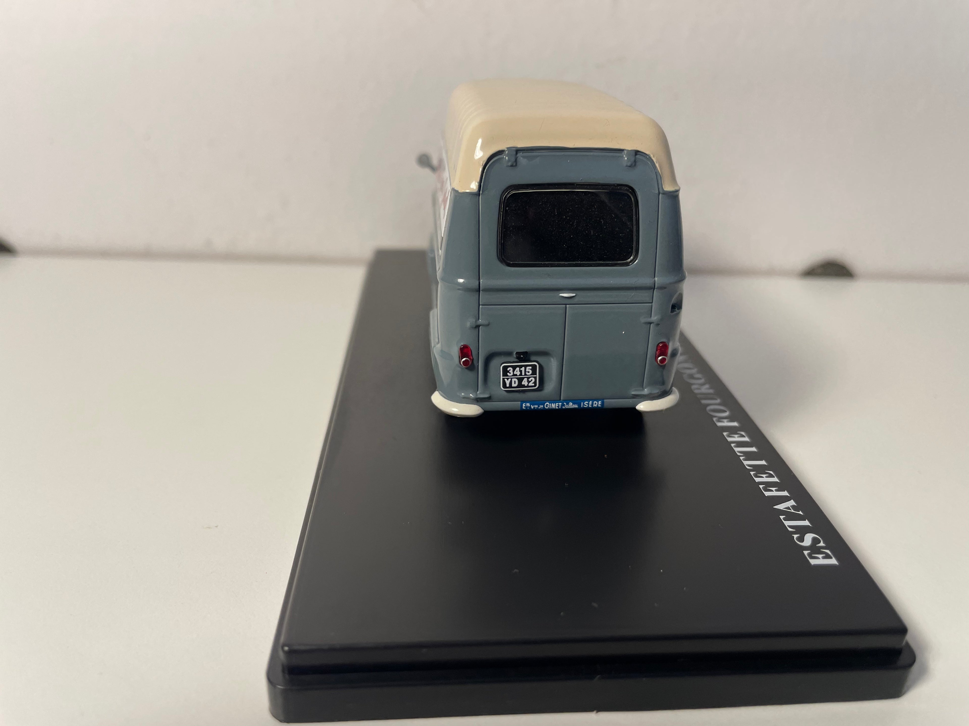 Renault Estafette Grau mit Beigem Dach Mobiler Handel (Grand Bazar Central)