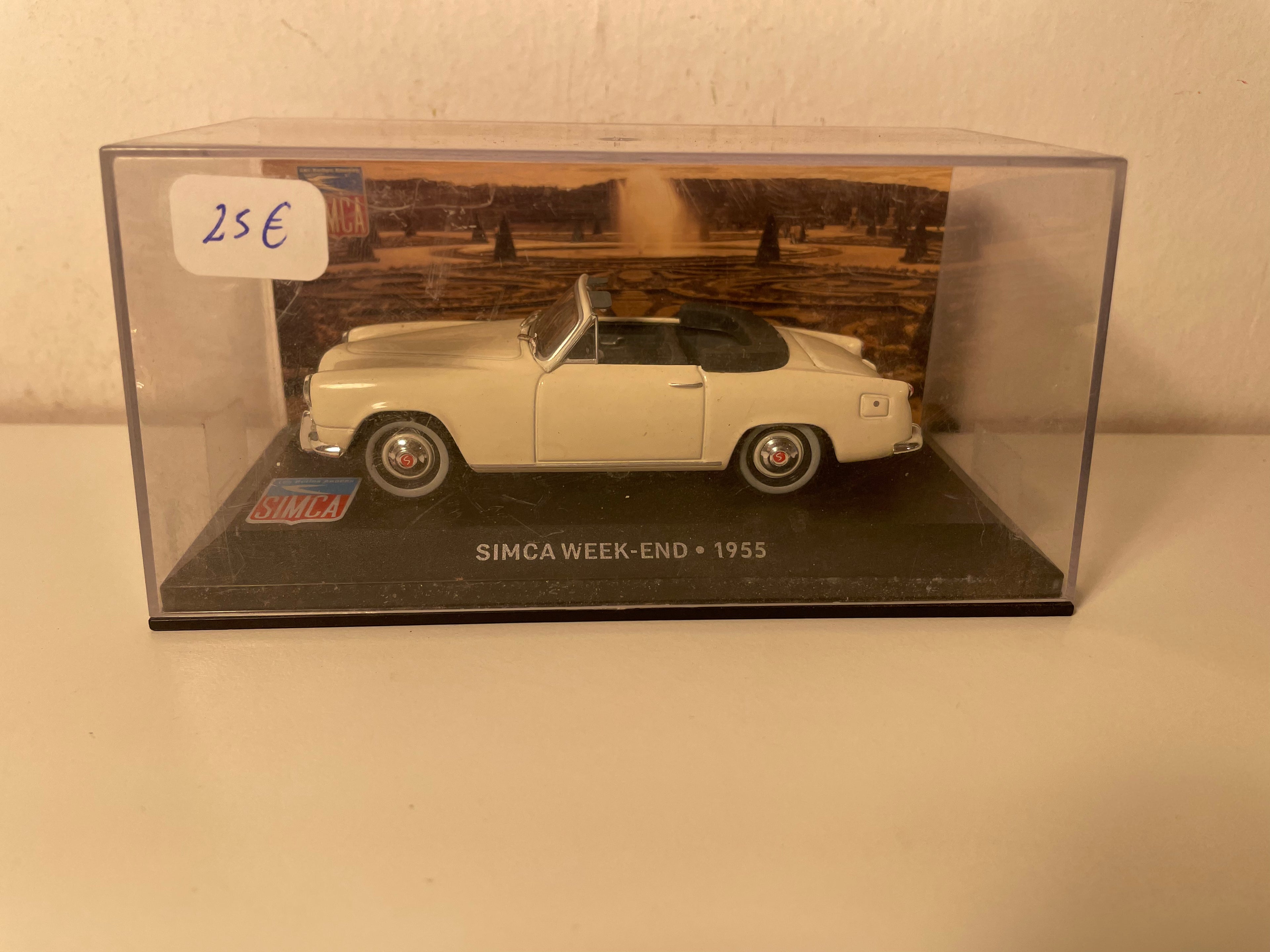 SIMCA Weekend beige vun 1955