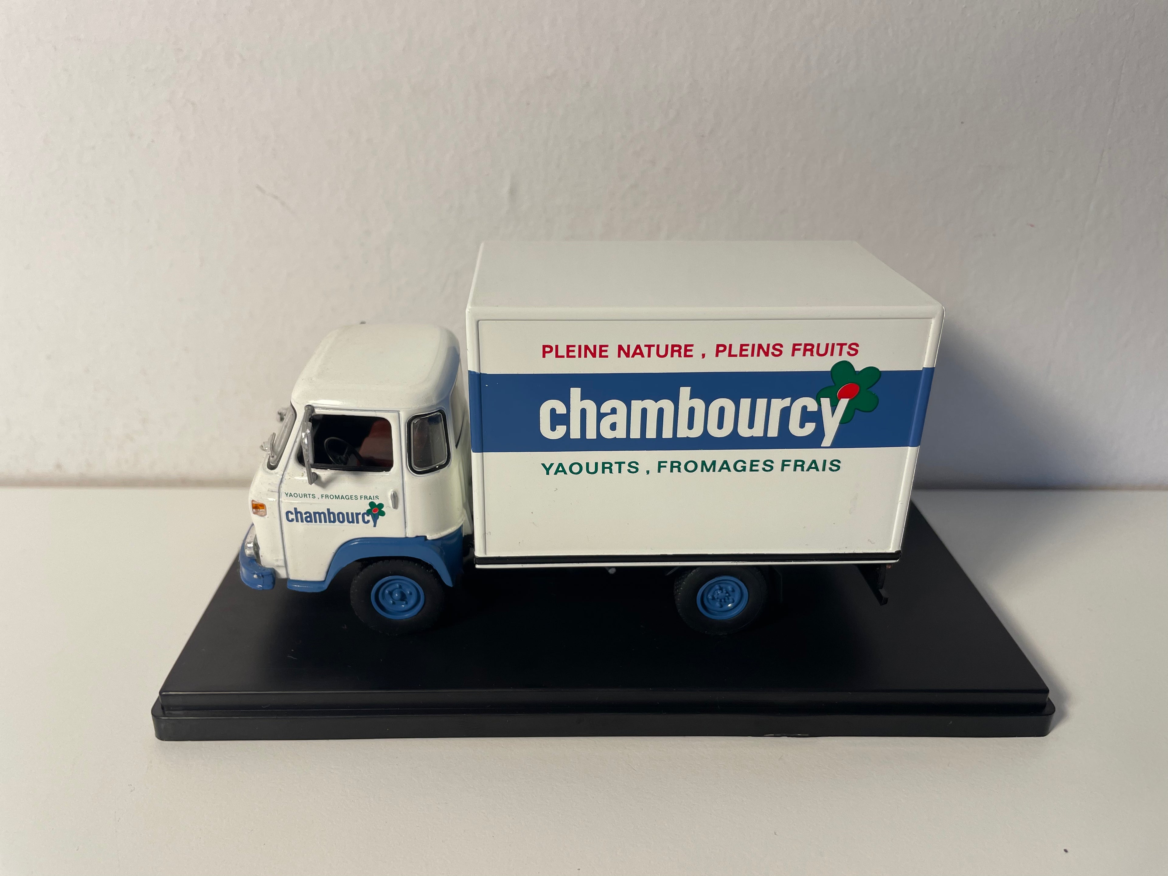 Renault Saviem SG 2 MB 38 Kühlwagen CHAMBOURCY