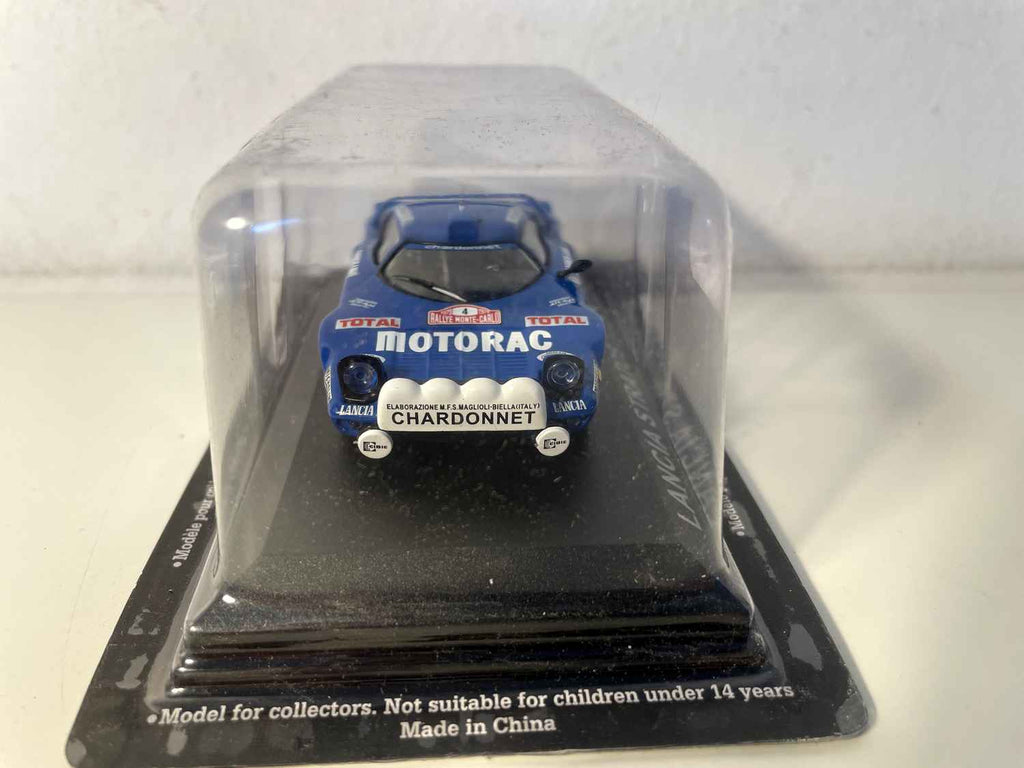 Lancia Stratos bleue numéro 4 - rallye de Monté-Carlo de 1979
