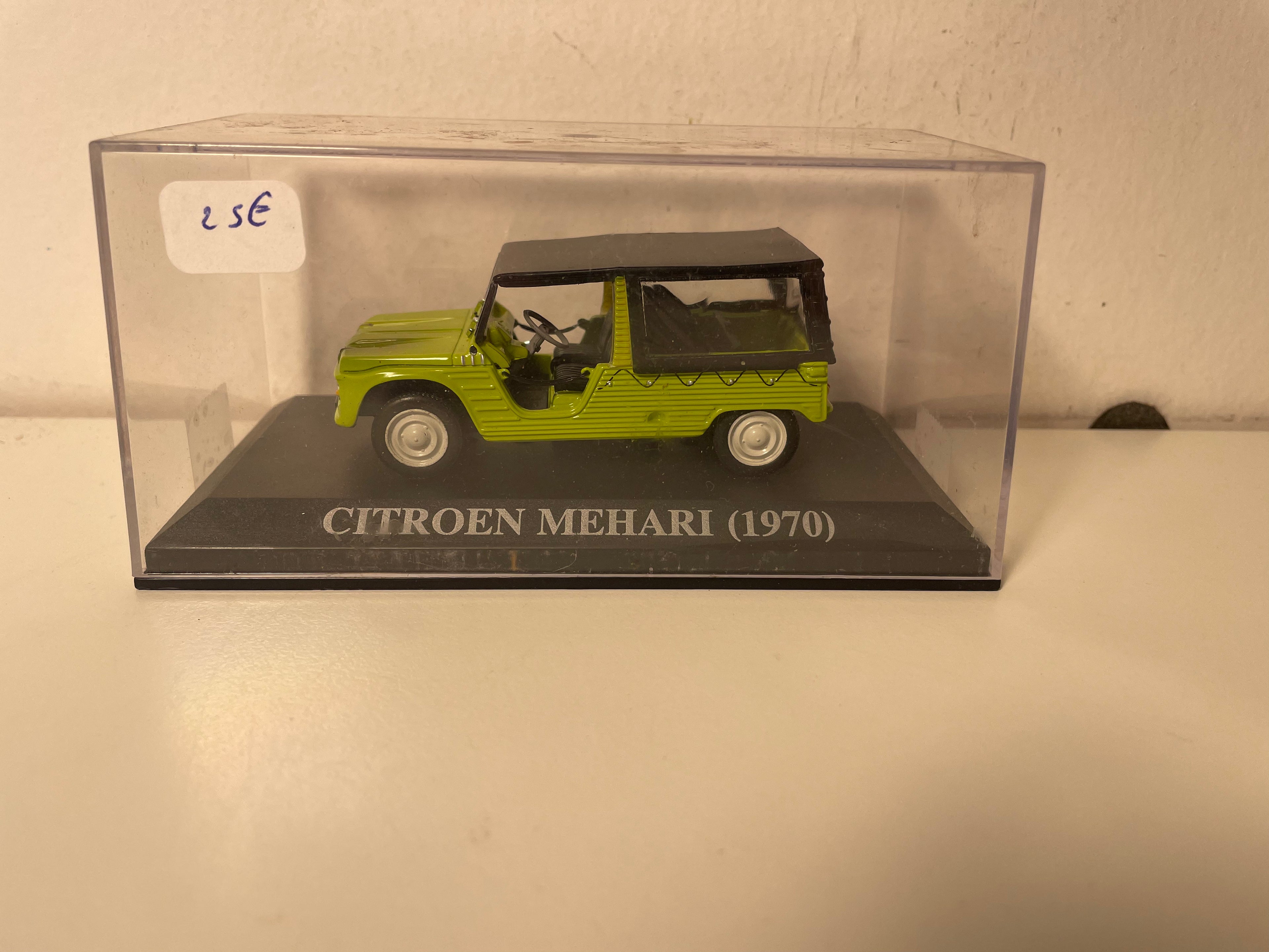 Citroën Méhari verte de 1970 (IL MANQUE LES RETROS)