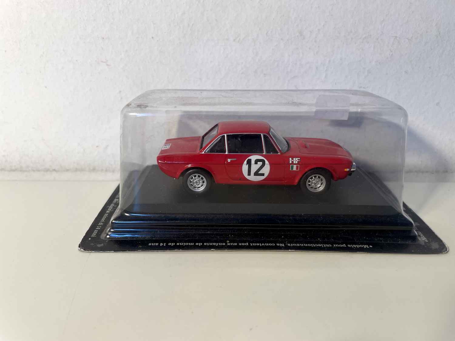 Lancia Fulvia rouge numéro 12 - RAC Rally de 1969 (Grande-Bretagne)