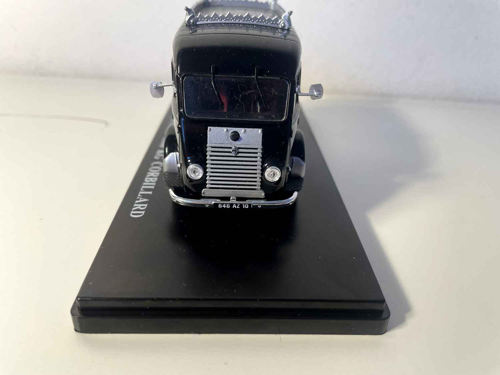 Renault 1000 kg schwarzer Leichenwagen