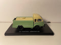 Camion Renault 2,5 tonnes arroseuse verte et jaune?