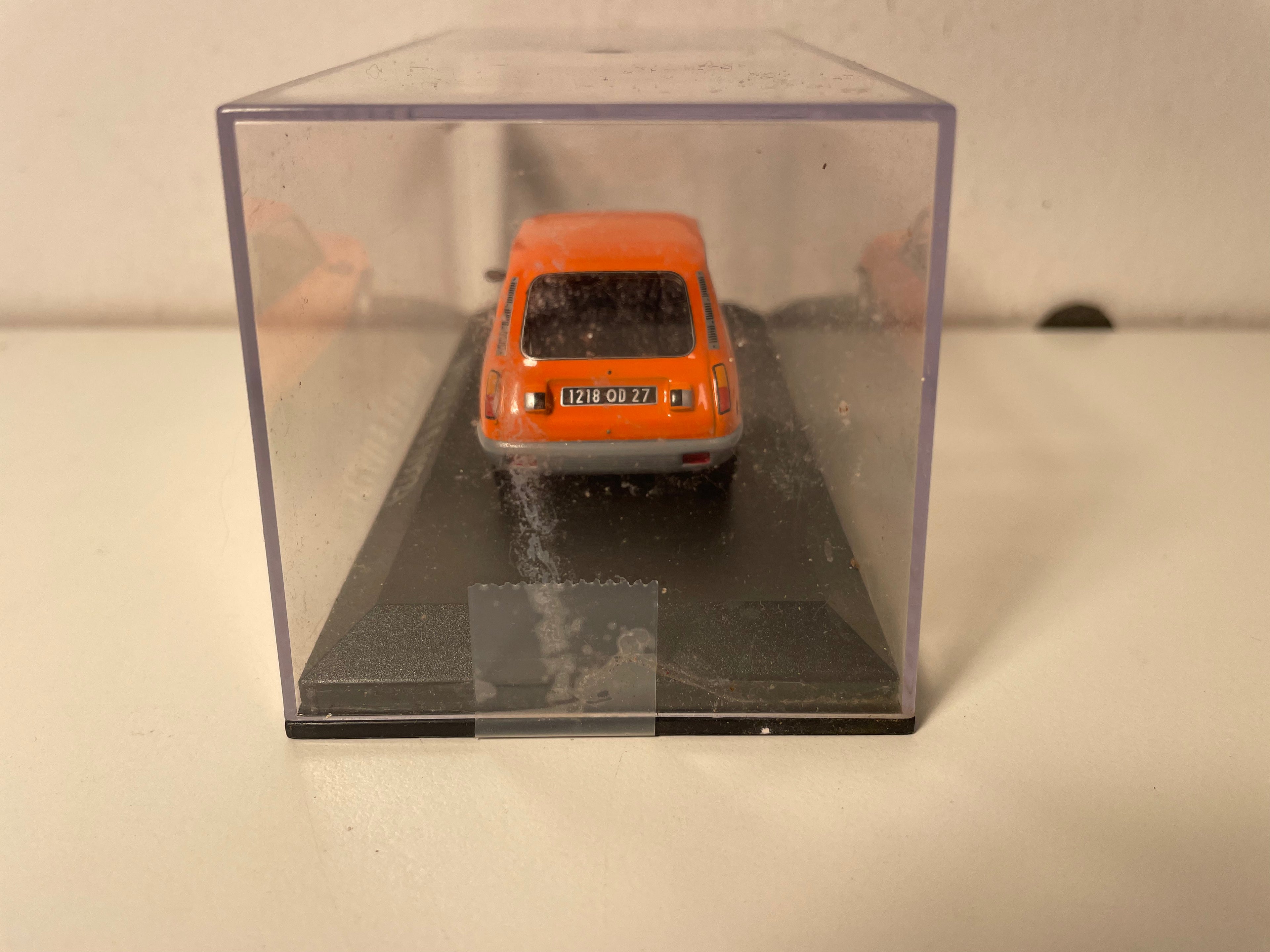 Orange Renault 5 from 1972