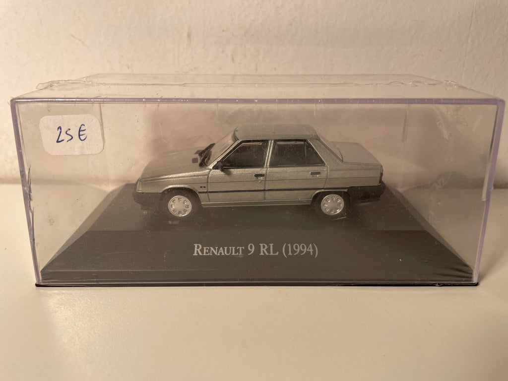 Renault 9 RL grise de 1994