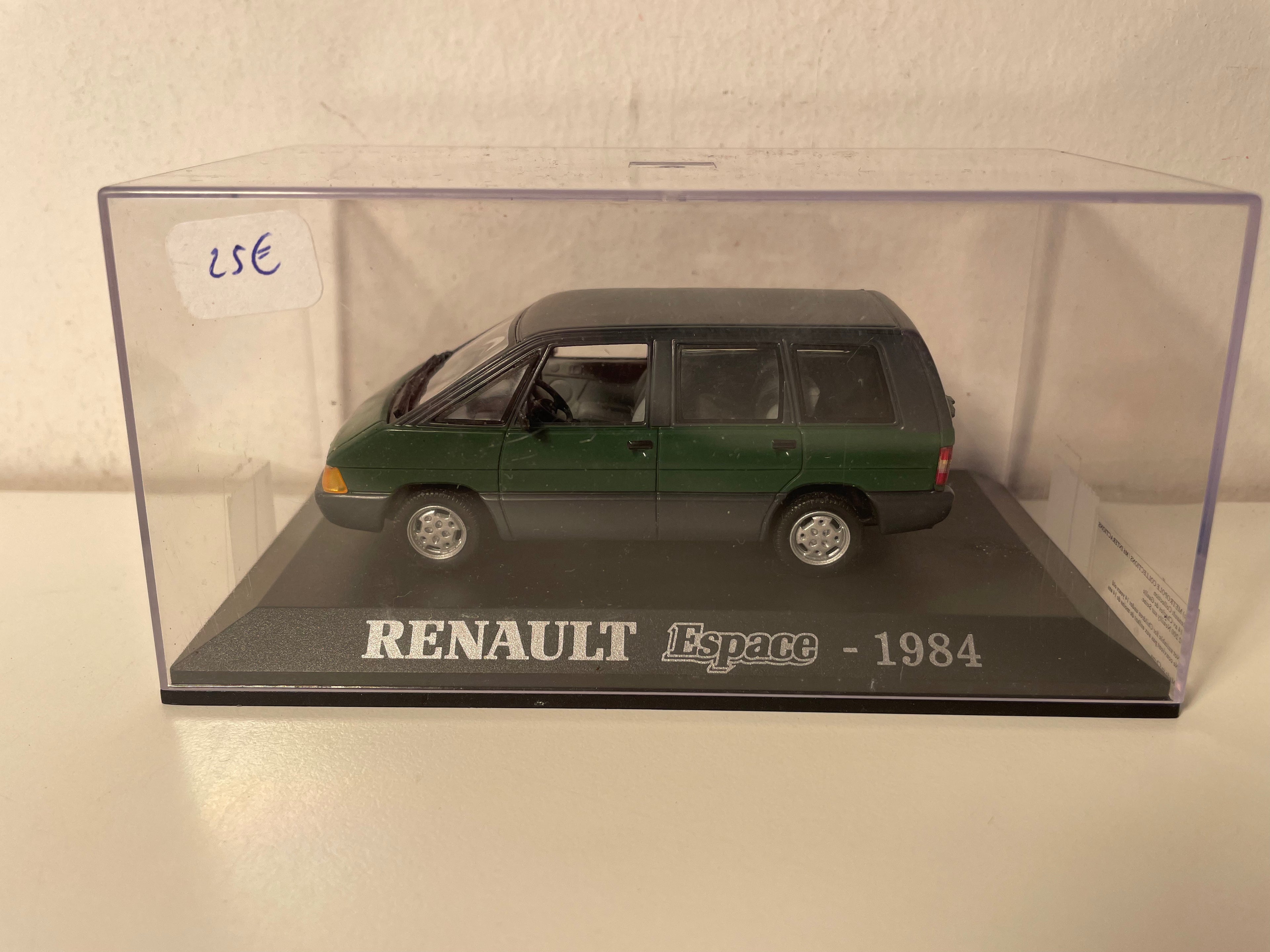 Grénge Renault Espace 1 vun 1984