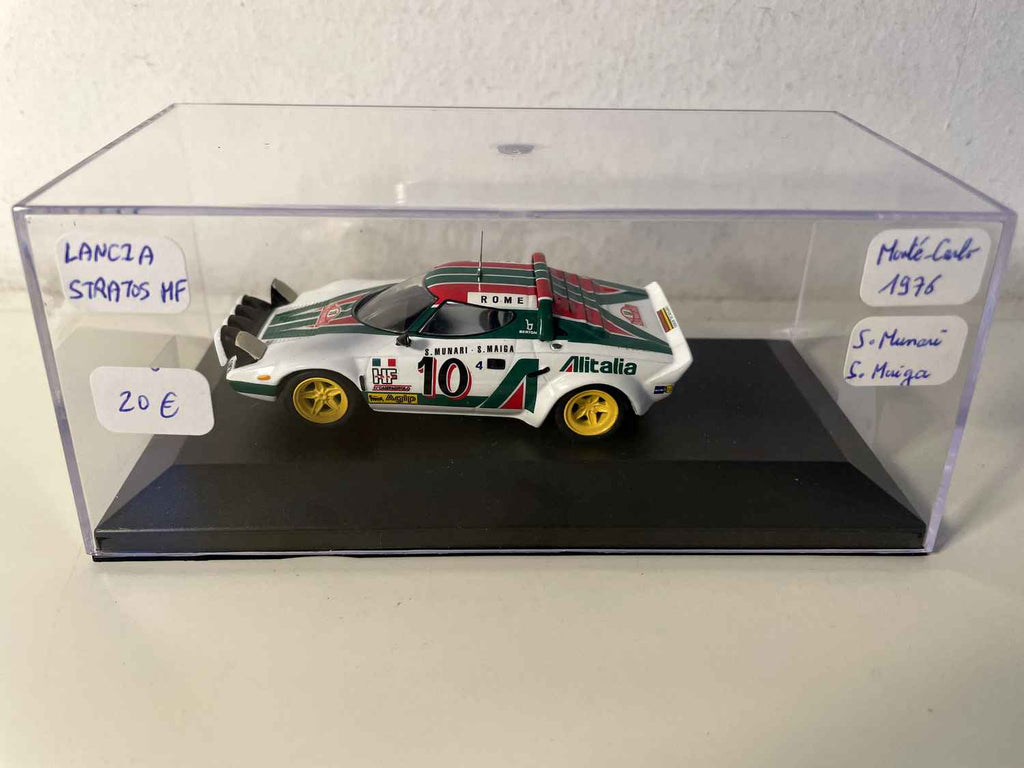 Weißer, roter und grüner Lancia Stratos HF Nummer 10 – Rallye Monte Carlo 1976