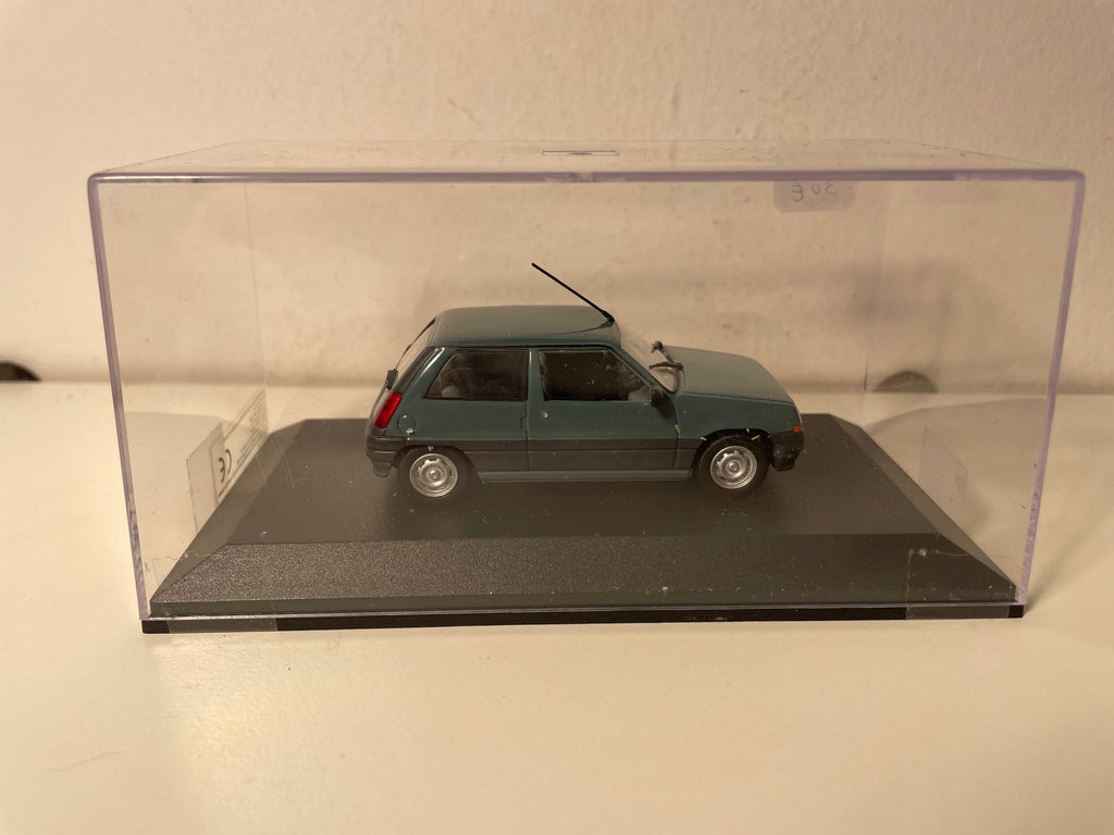 Groene Renault 5 Supercinq uit 1989