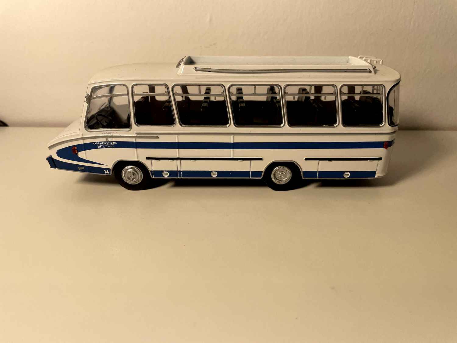 Bus Berliet Stradair20 long RS 612 blo an wäiss (shuttlebus)
