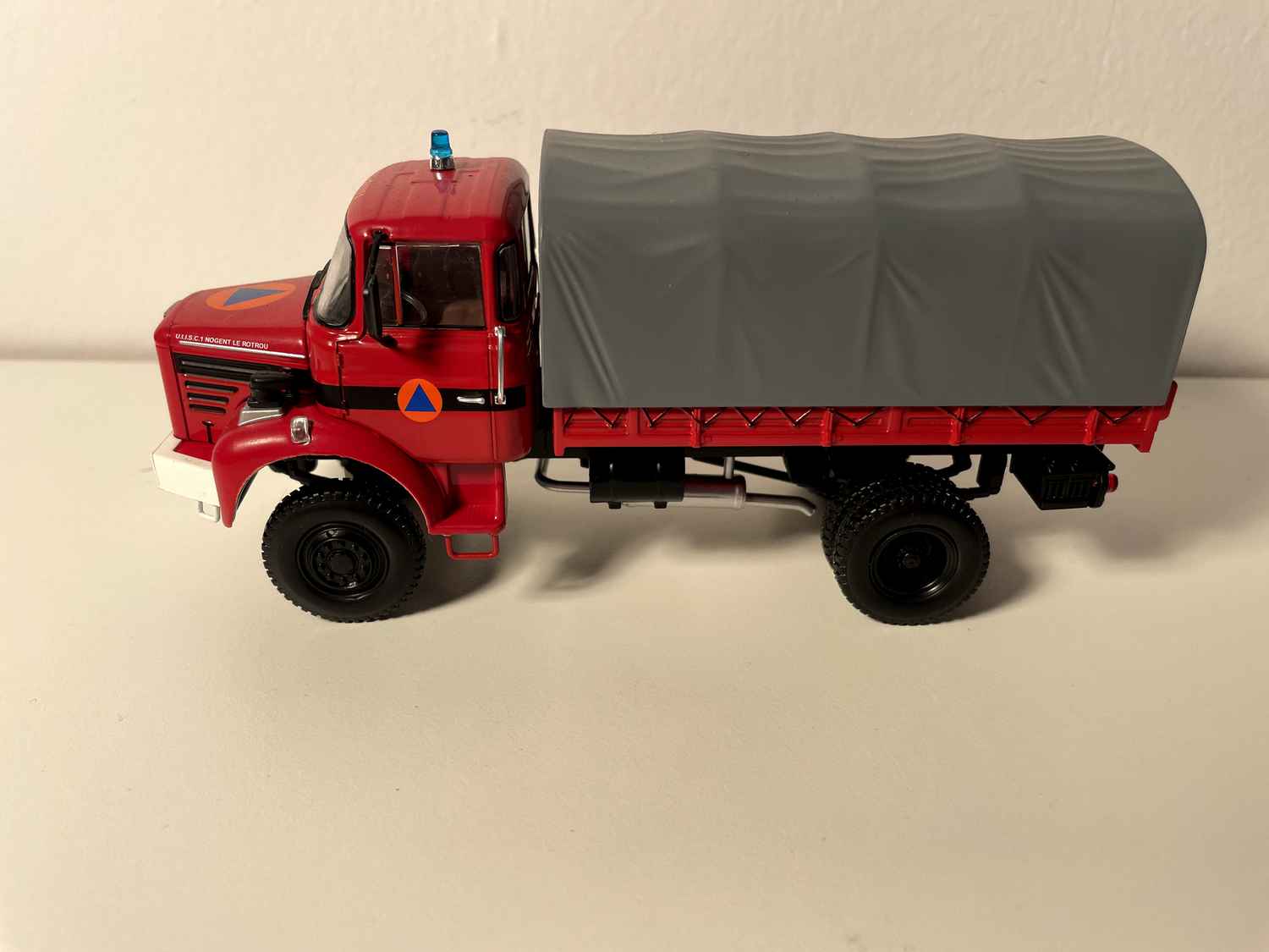 Camion Berliet L 64 M3 de la sécurité civile (avec blister et carton)