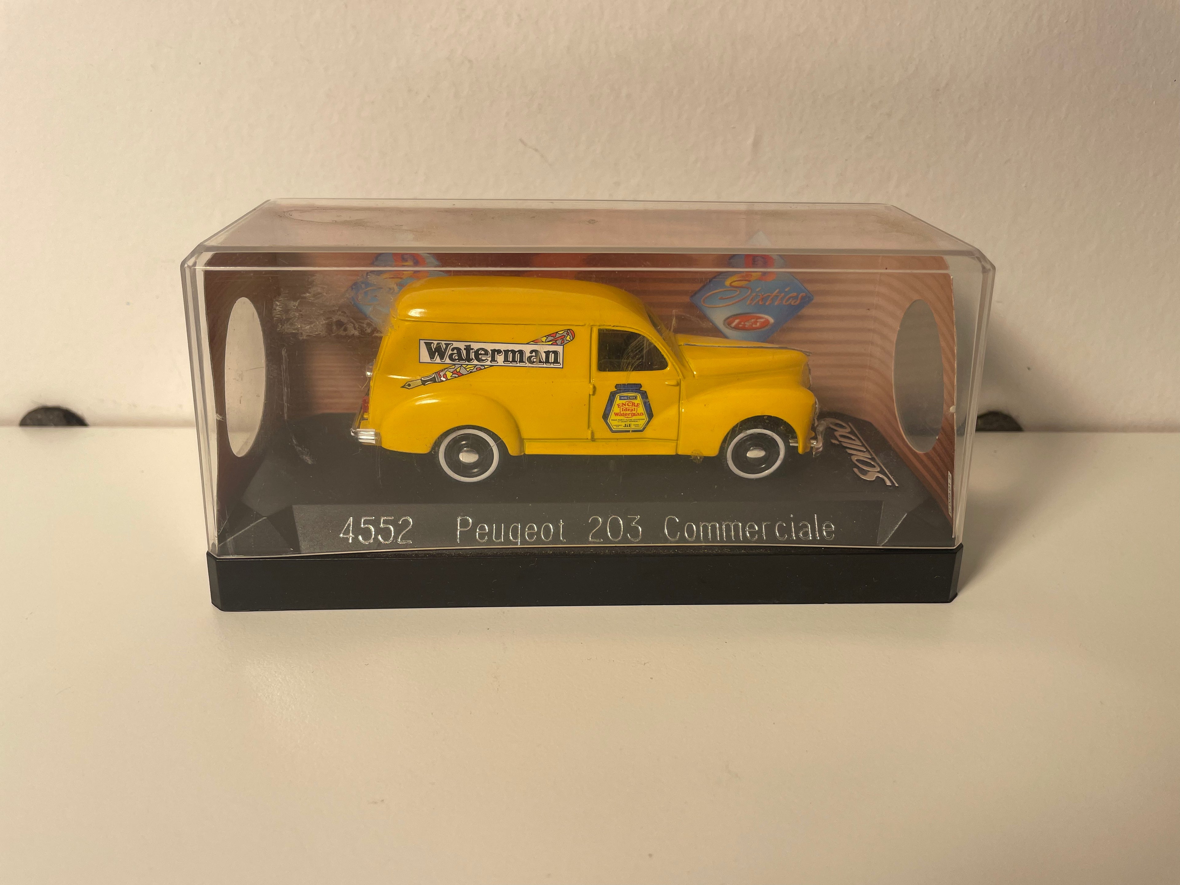 Peugeot 203 commerciale jaune - Publicité WATERMAN (Solido référence 4552)