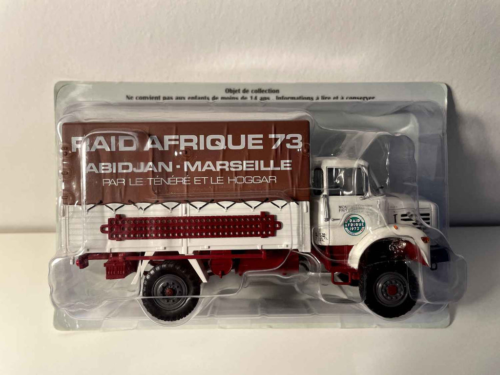 Ciężarówka Berliet L 64 8/R 4x4 biała z brązowym plandeką - rajd Afryka 73