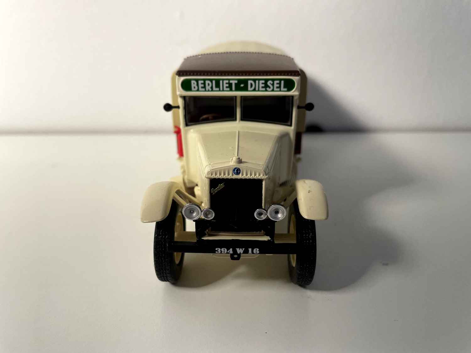 Camion Berliet GVL 28 Diésel beige et bâche marron ALGER-GAO-ALGER