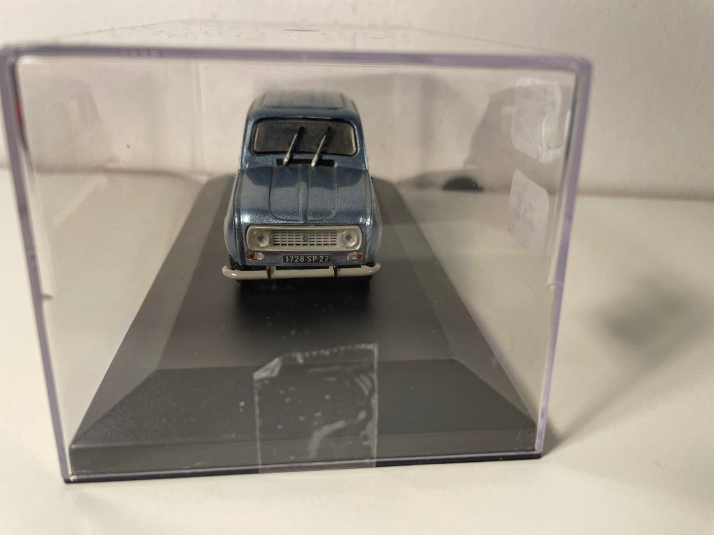 Renault 4L Clan bleue