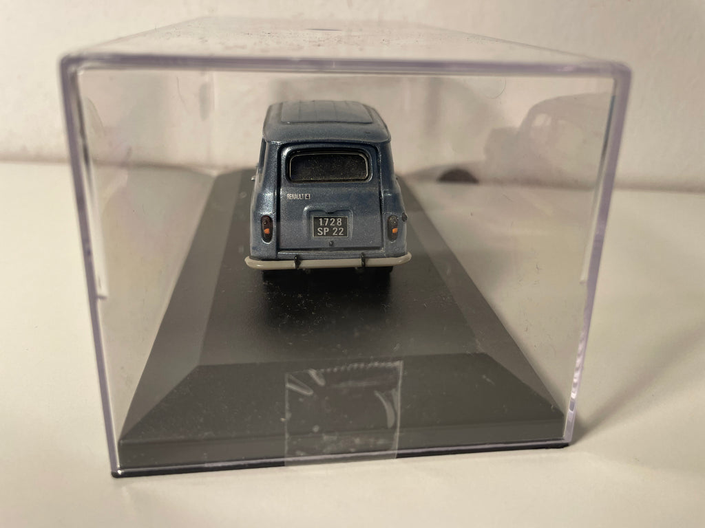 Renault 4L Clan bleue