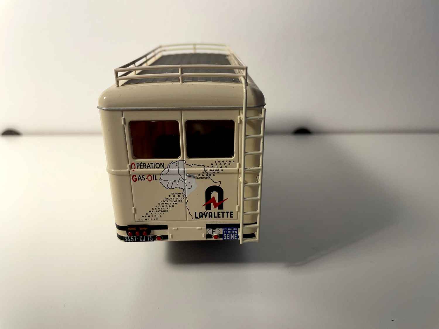 Camión Berliet GLC 6 beige LAVALETTE BOSCH (con blister y cartón)