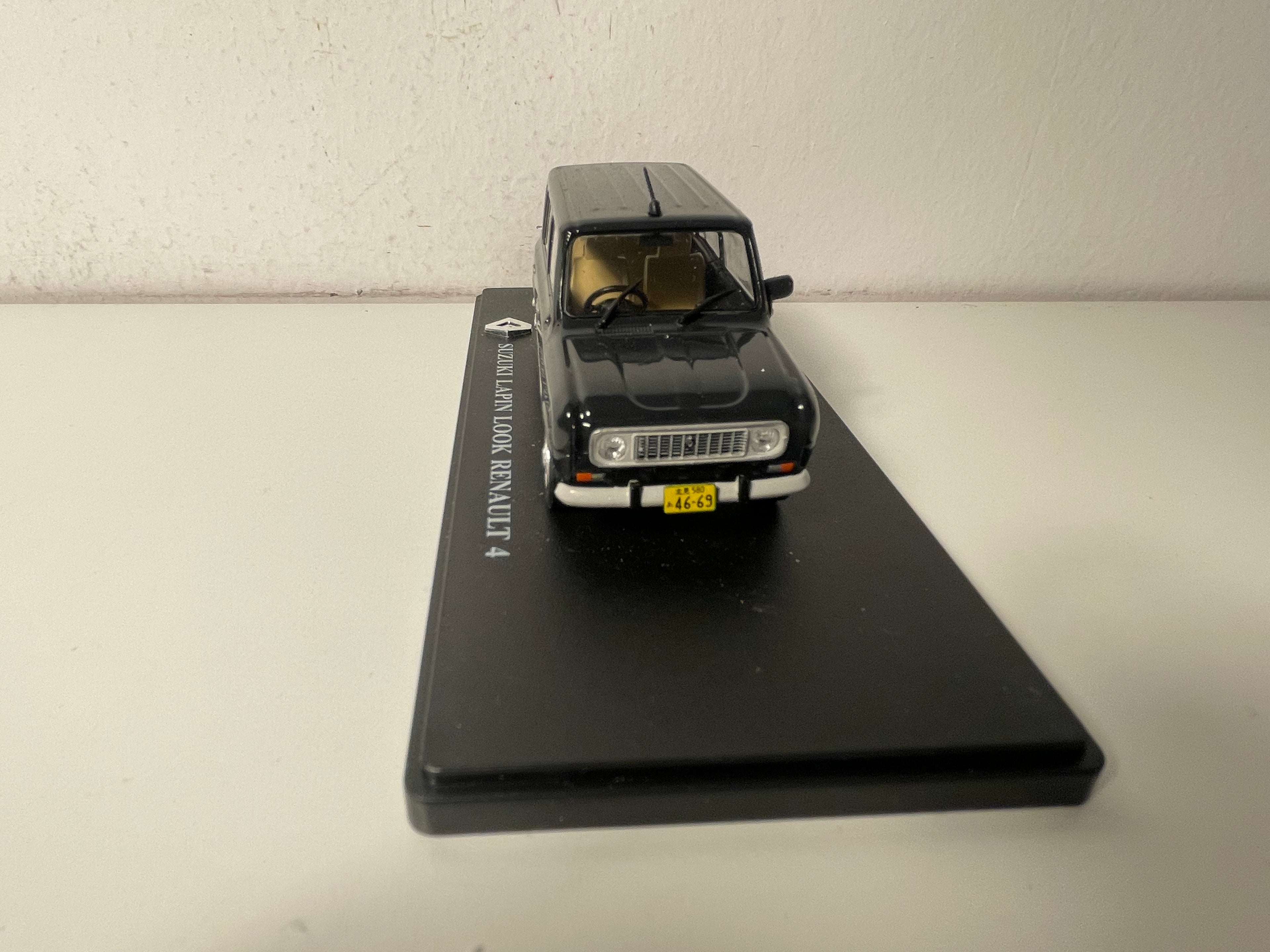 Renault 4 Suzuki Lapin Look de couleur noire (un rétroviseur à coller)