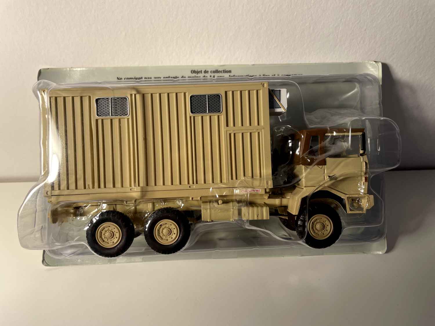 Camion Berliet GBD 6x6 brązowy - kolekcja Hachette