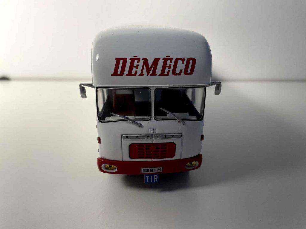 Camión Berliet GBK 75 blanco y rojo Mudanzas DEMECO - colección Hachette