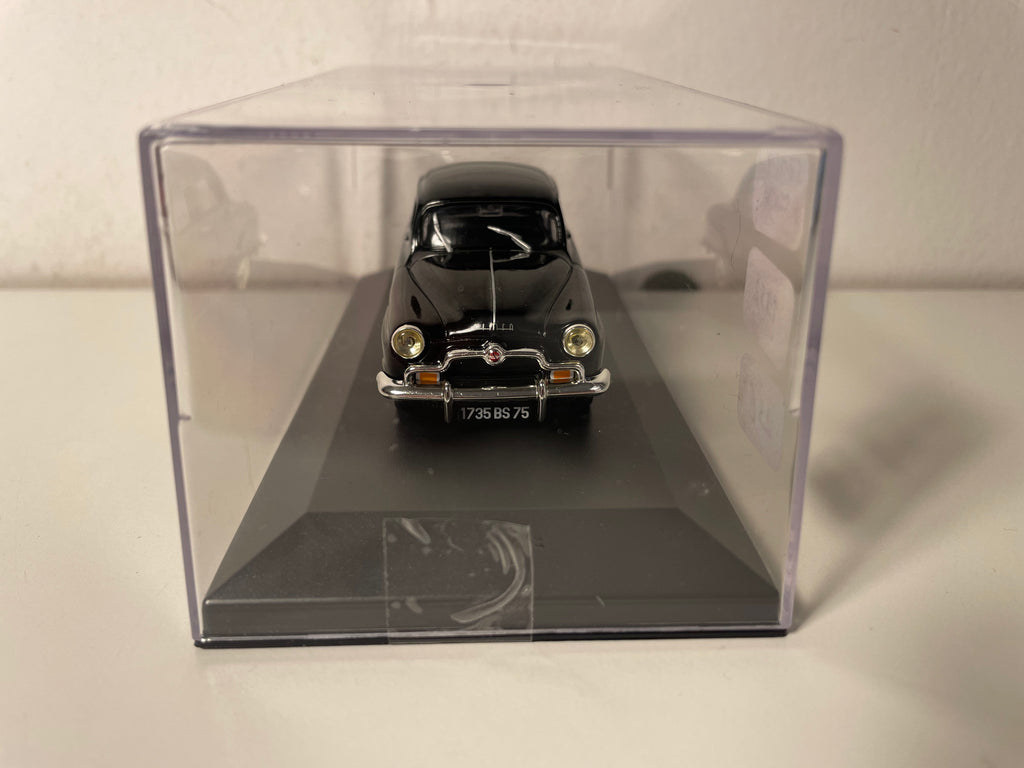 Simca Aronde noire de 1952