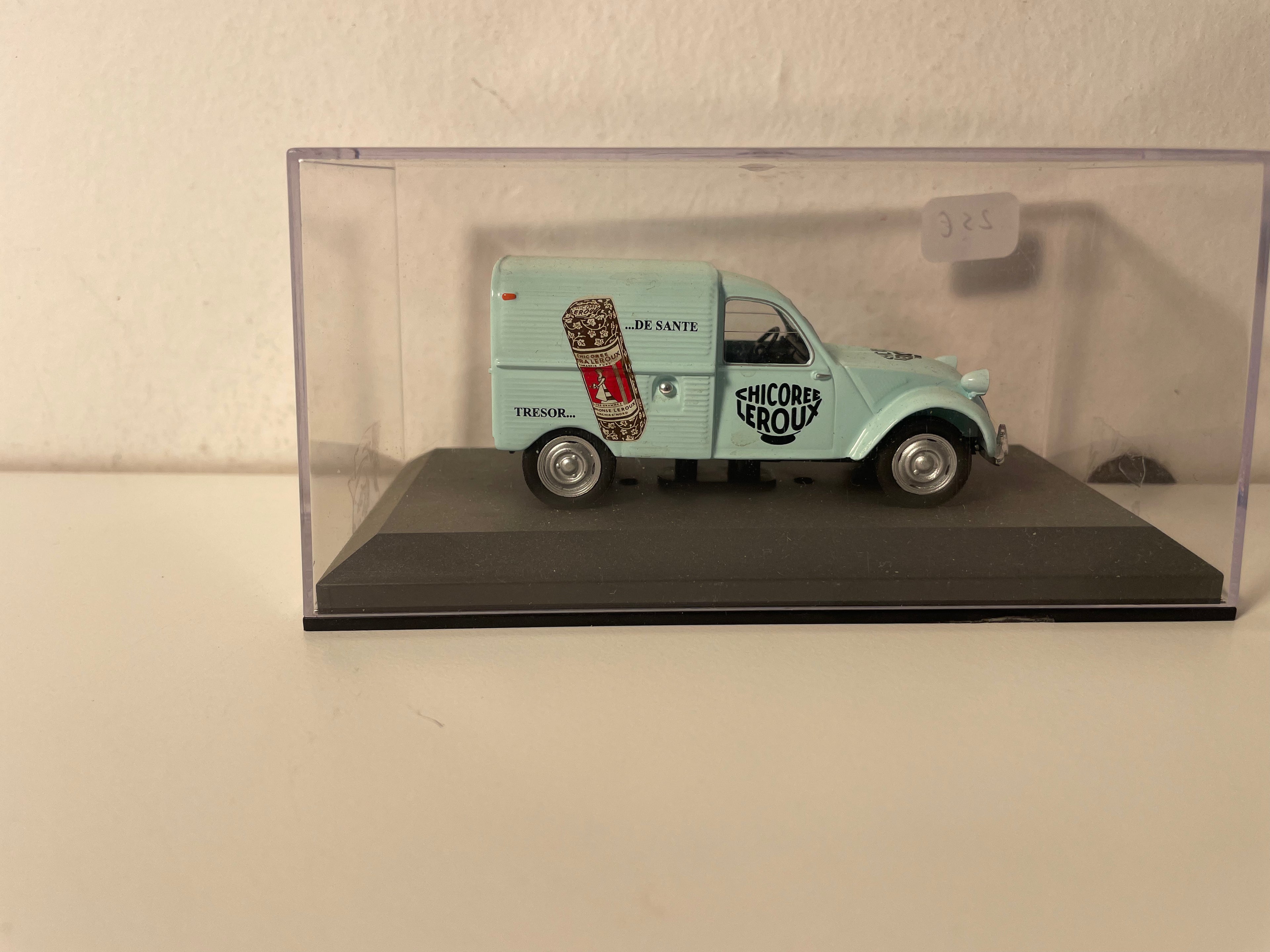 Citroën 2 CV fourgonnette niebieska - reklama cykorii LEROUX