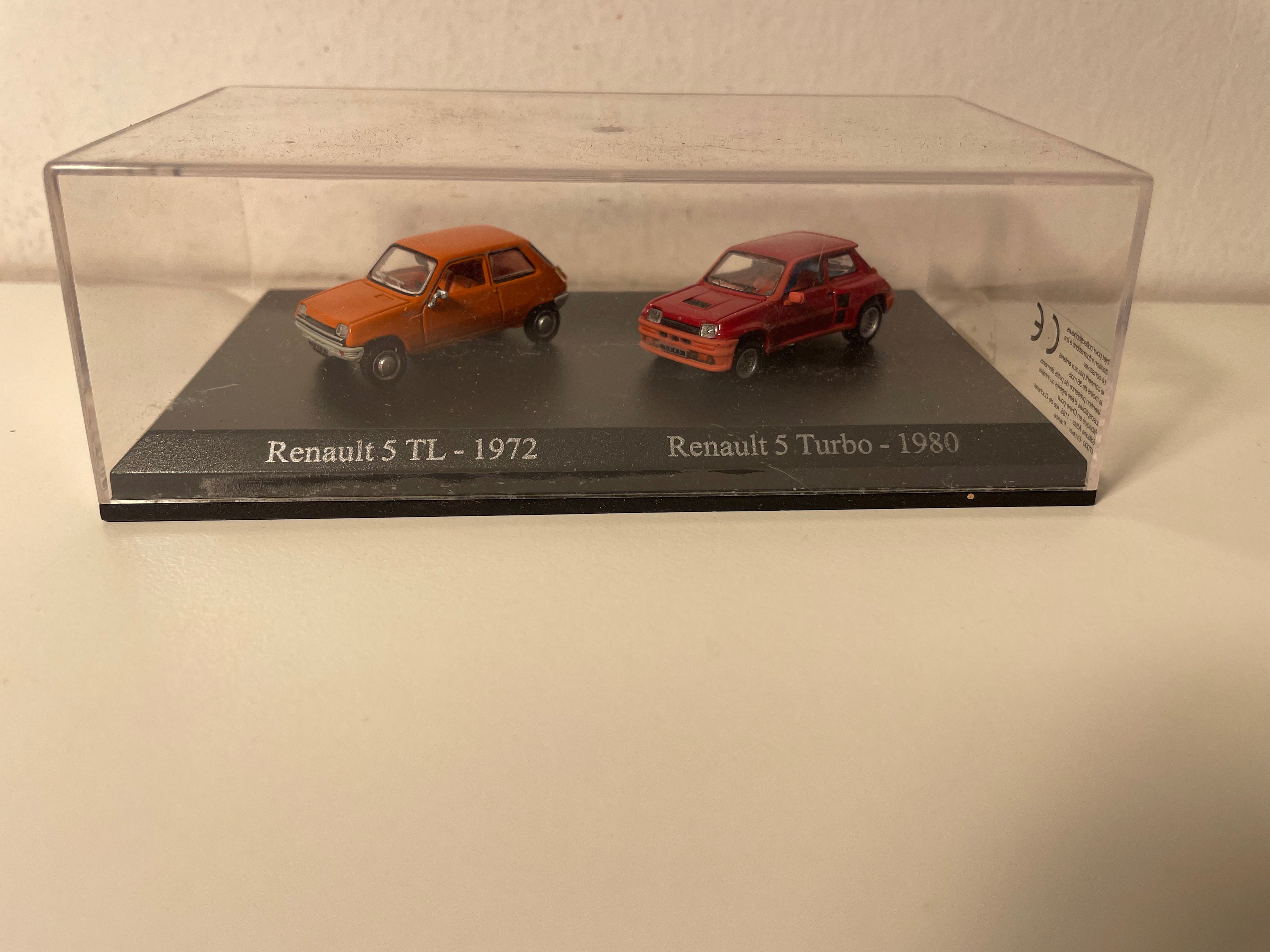Renault 5 TL orange de 1972 + Renault 5 Turbo rouge de 1980 (Echelle HO)