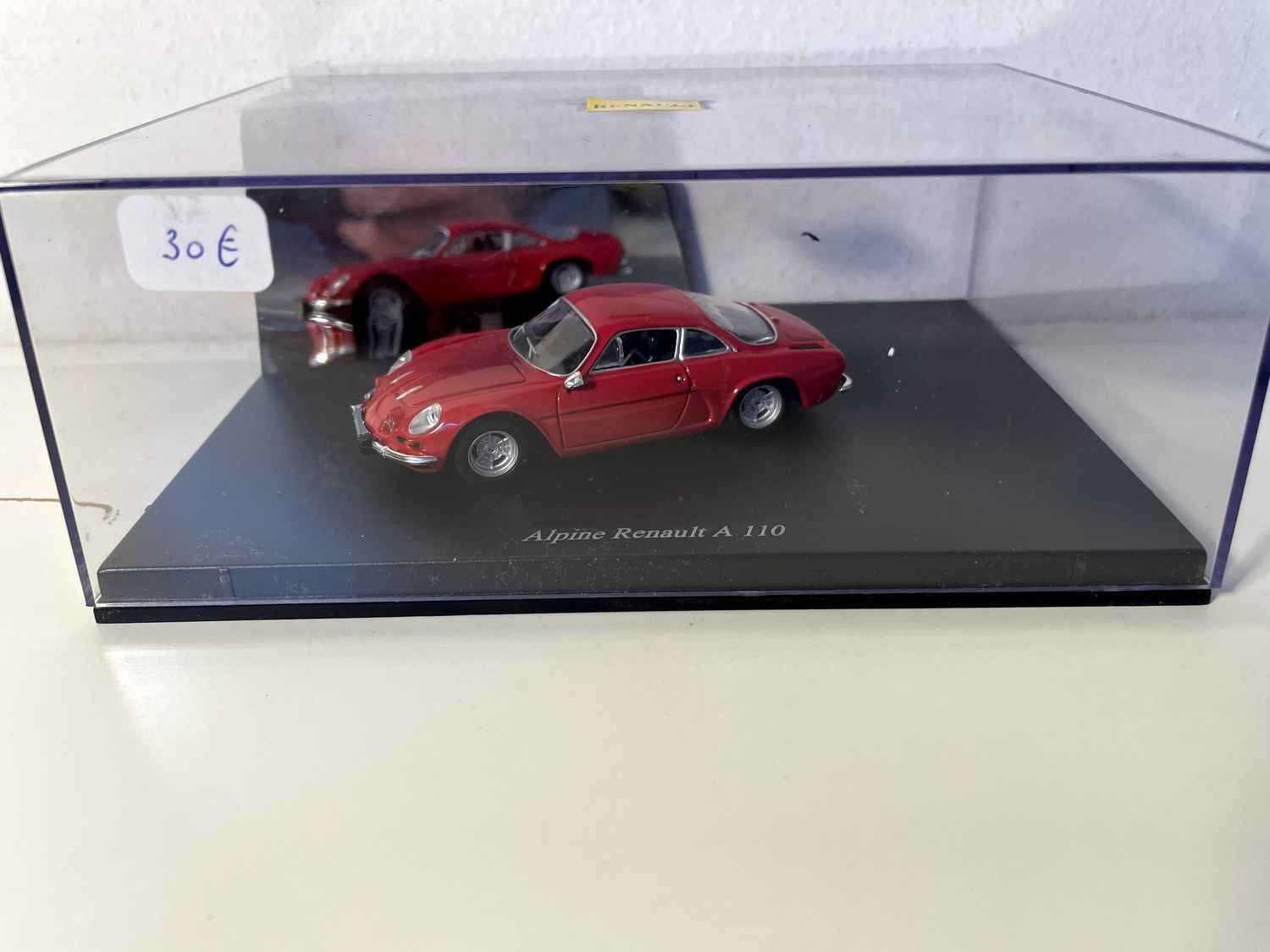 Alpine Renault A110 rouge (coffret boite rectangle) - Universal Hobbies