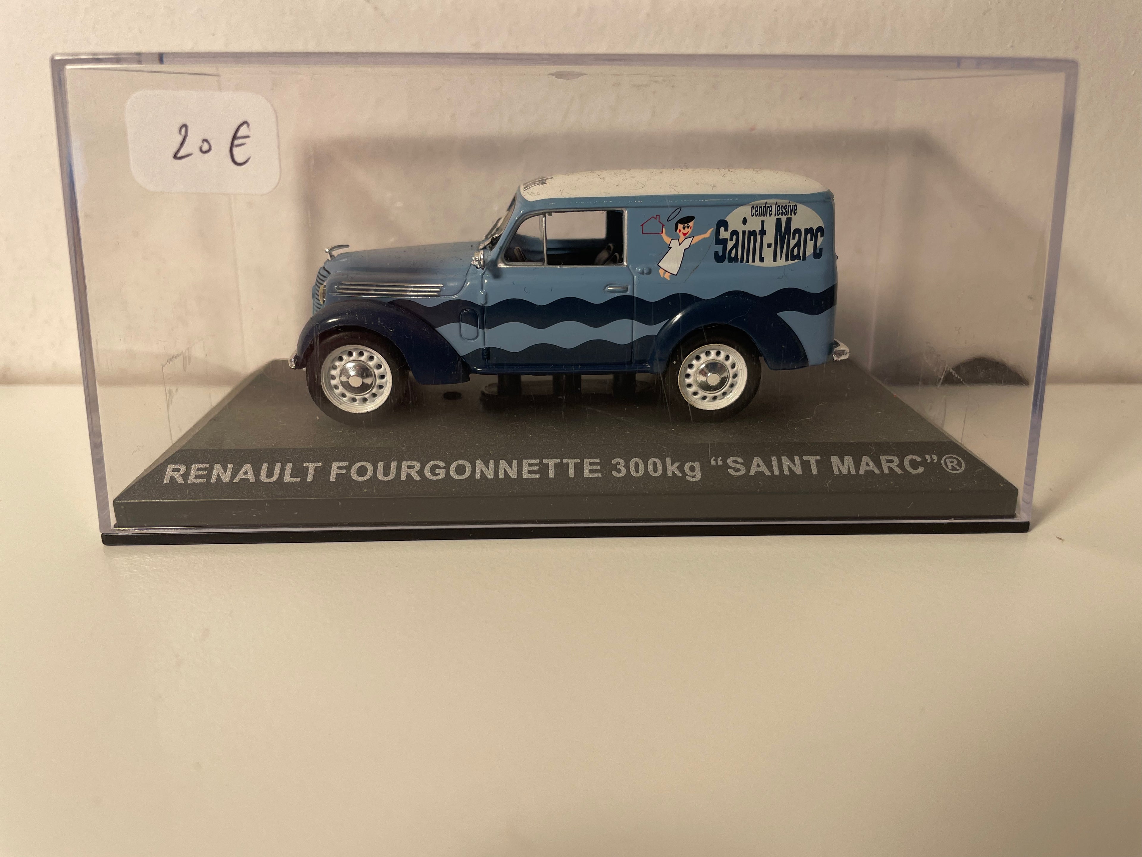 Renault van 300 kg laundry detergent SAINT-MARC
