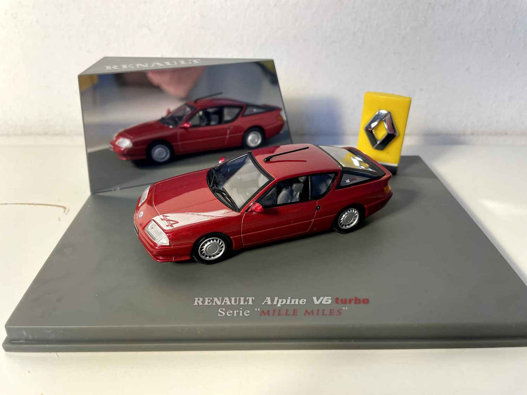 Renault Alpine V6 Turbo rouge série "Mille Miles" (coffret boite rectangle) - Universal Hobbies