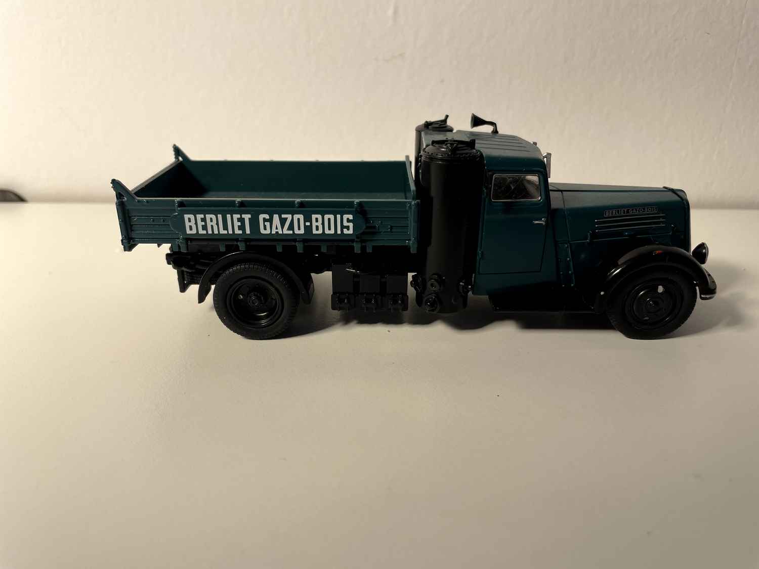 Camion Berliet VDANG 16 Gazo-bois vert