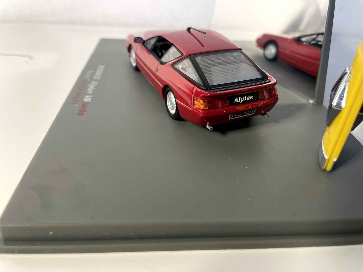 Renault Alpine V6 Turbo rouge série "Mille Miles" (coffret boite rectangle) - Universal Hobbies