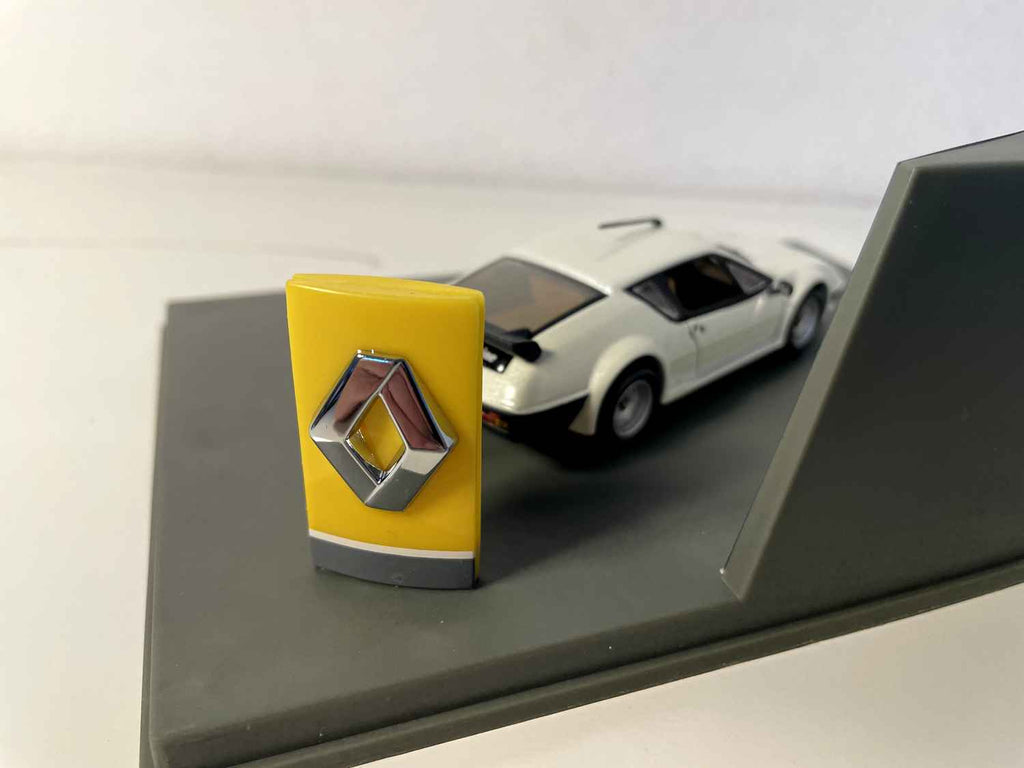 Renault Alpine A310 V6 Pack GT beige clair?? (coffret boite rectangle) - Universal Hobbies