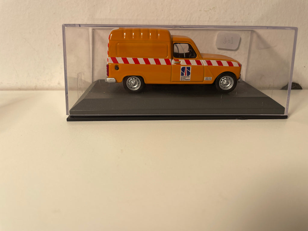 Renault 4F6 Orange Service Highway