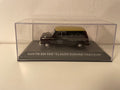 Austin 850 van noir et toit doré - Publicité pour le traiteur Claude Durand à Nancy (54)